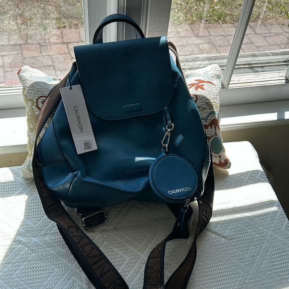 Calvin Klein Millie Backpack NWT - Picture 2 of 8